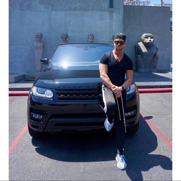 Meet your Posher, Nathan - Picture 8 of 12